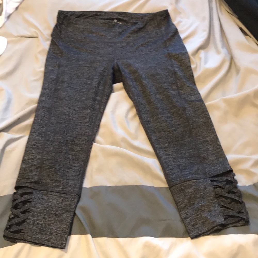 Athlete gray cutout pants crops leggings